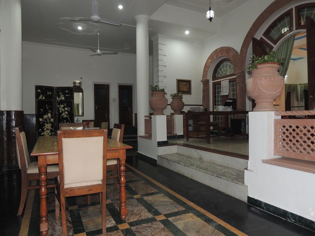 Kunjpur Guest House Allāhābād Junction Dış mekan fotoğraf