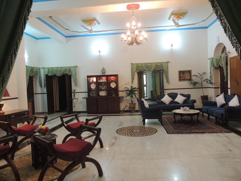 Kunjpur Guest House Allāhābād Junction Oda fotoğraf